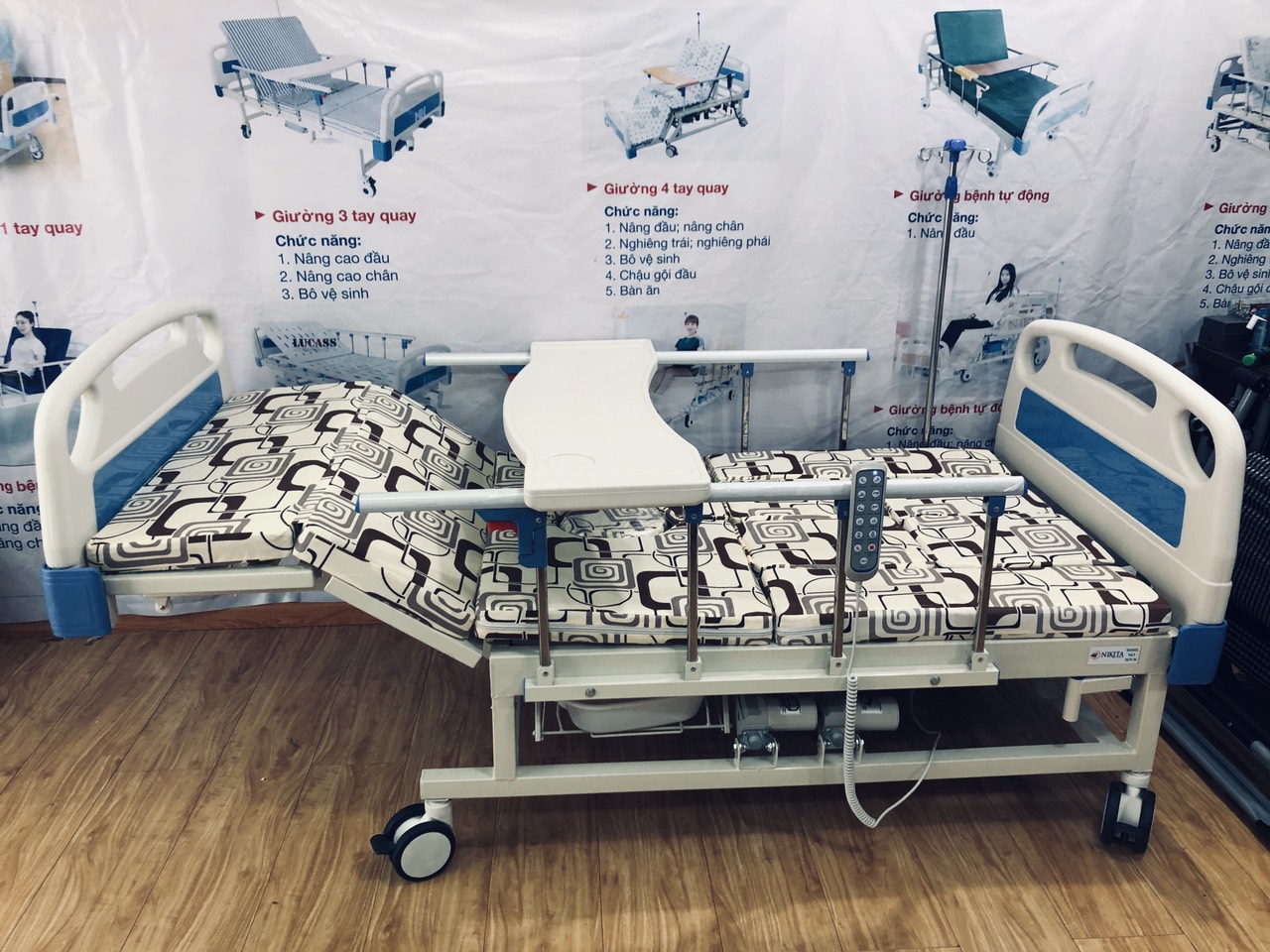 Giường bệnh tự động