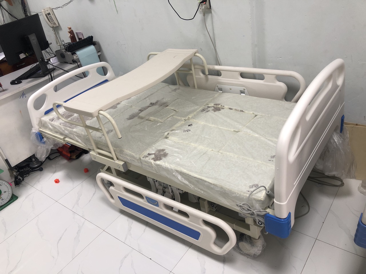 Giường y tế cao cấp
