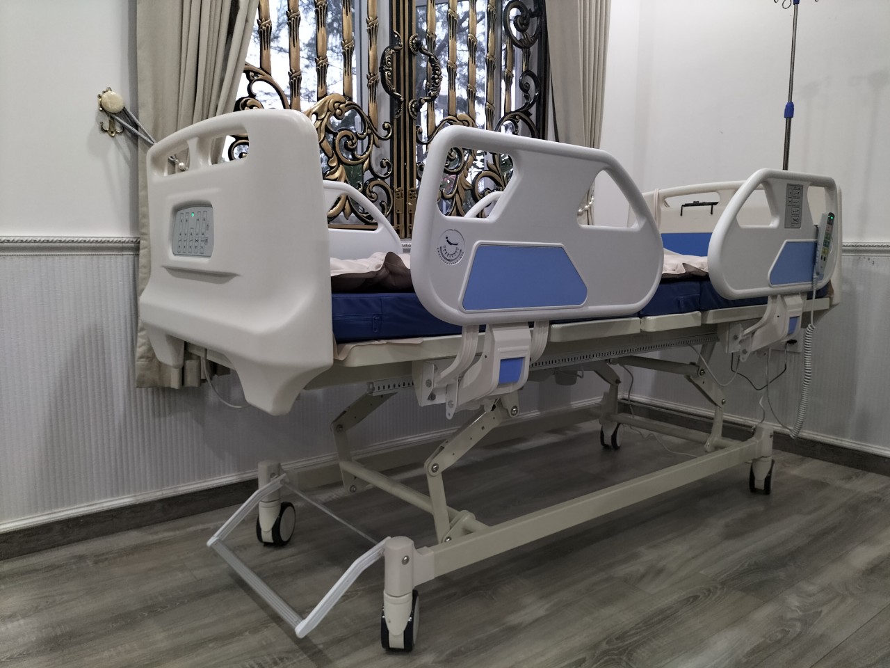 Giường Y Tế Điều Khiển siêu cao cấp ICU TJM-GD09