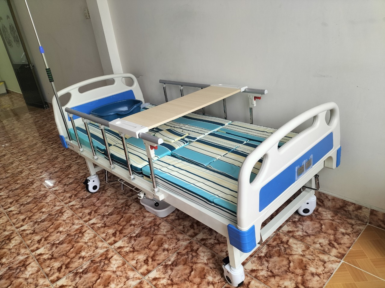 Giường y tế ở quận gò vấp