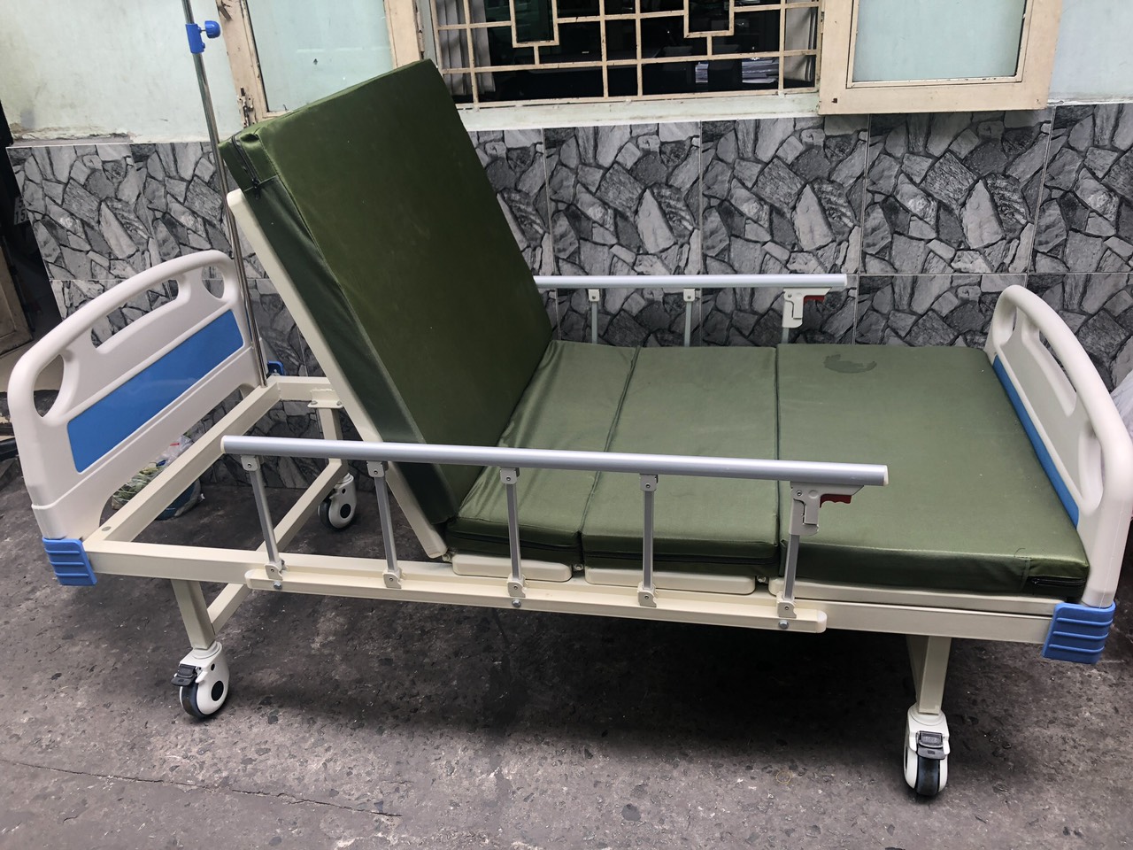 Giường bệnh nhân